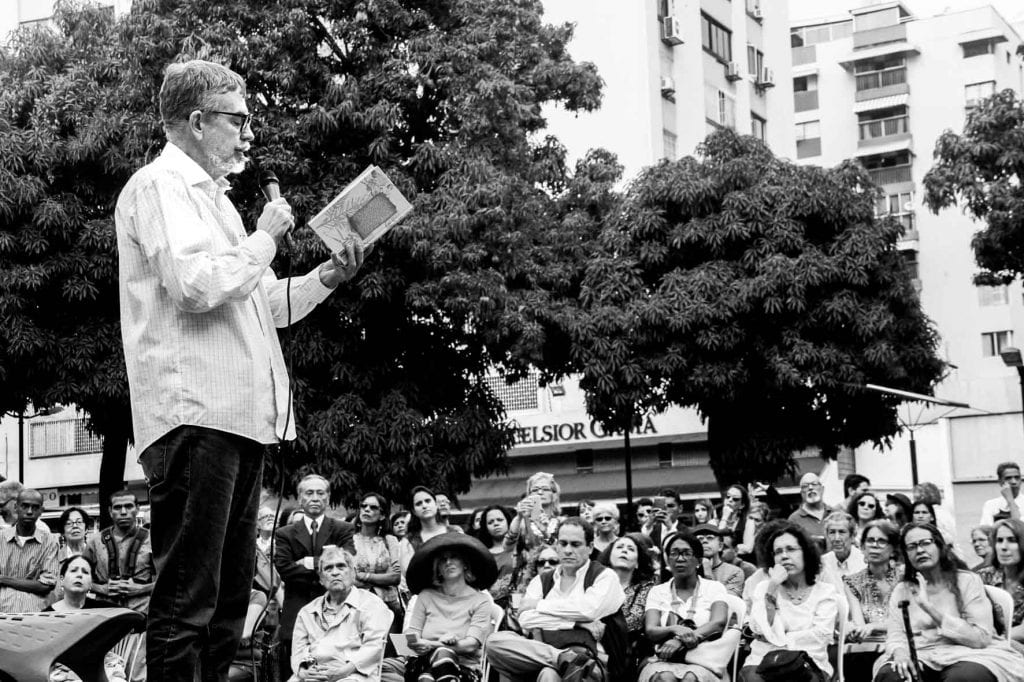 Poesía en voz alta