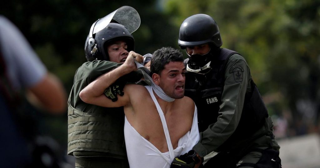 agentes cubanos tortura