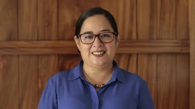 Ruth López abogada detenida en El Salvador