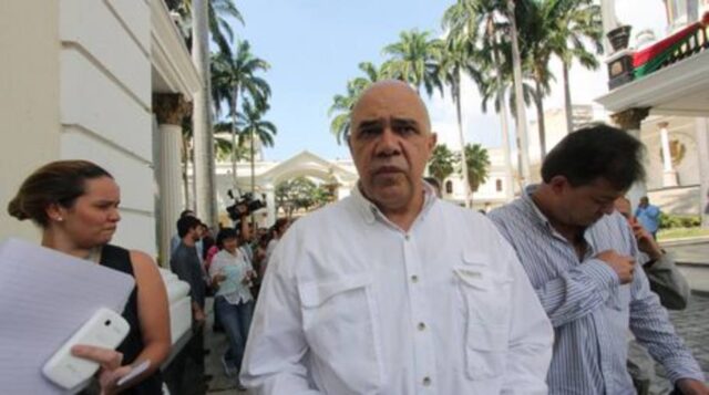 MUD analizará propuestas de los mediadores del diálogo