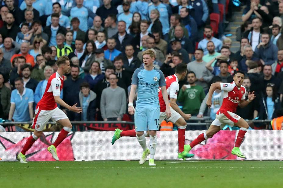 alexis-rescato-arsenal-dejo-city-sin-final-copa_178648.jpg
