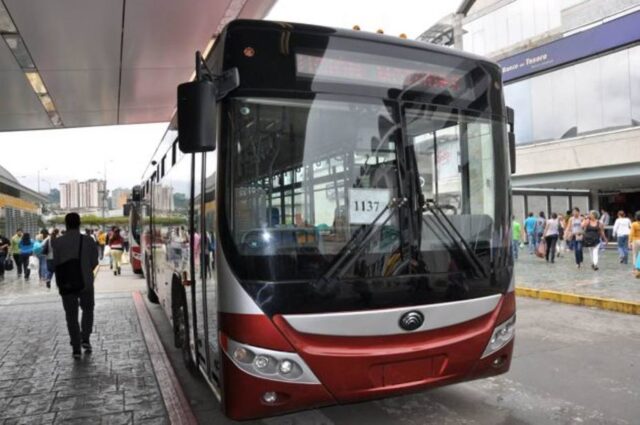 Sistema Metro de Caracas activó una ruta playera hasta La Guaira por Semana Santa