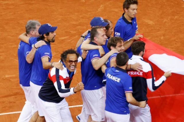Francia y Serbia jugarán en semifinales de la Copa Davis