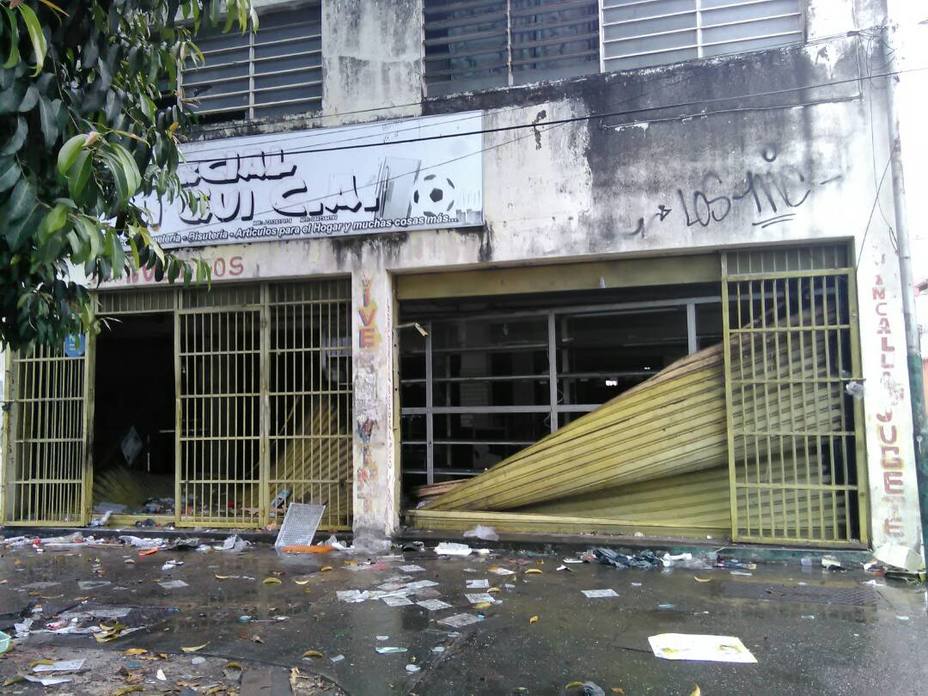 contabilizan-perdidas-millones-por-saqueos_183901.jpg