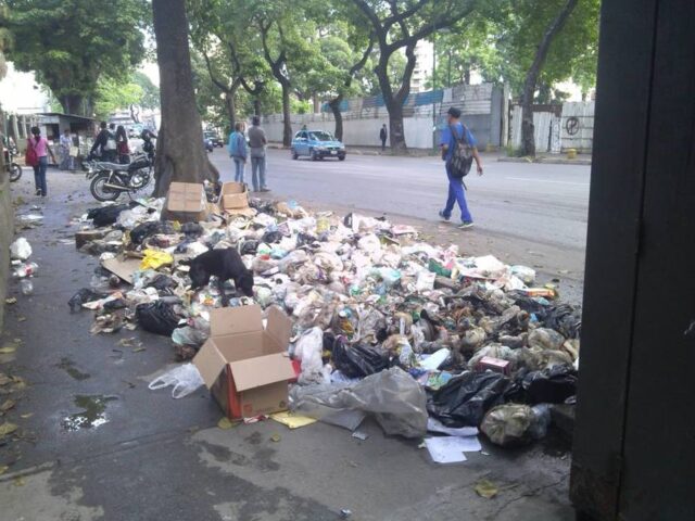 Denuncian acumulación de basura en El Paraíso