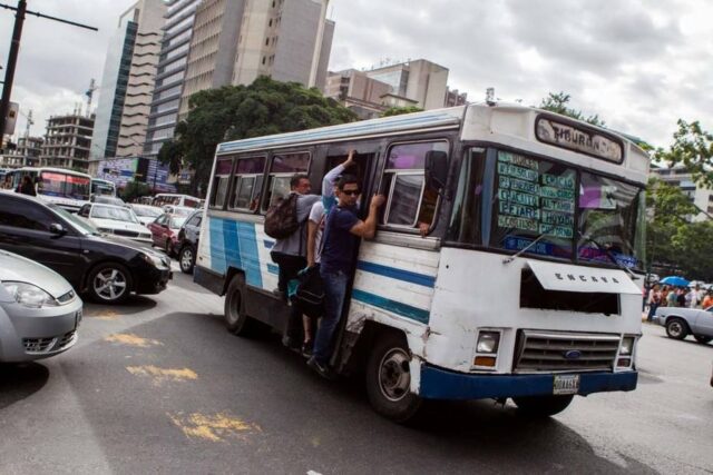 El primero de diciembre entrará en vigencia aumento del pasaje urbano
