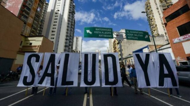 Convocan a una protesta frente a los hospitales del país: "Por la dignidad y la vida"