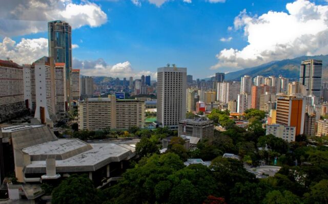 Servicio de luz en Caracas es restablecido en 90% tras falla eléctrica