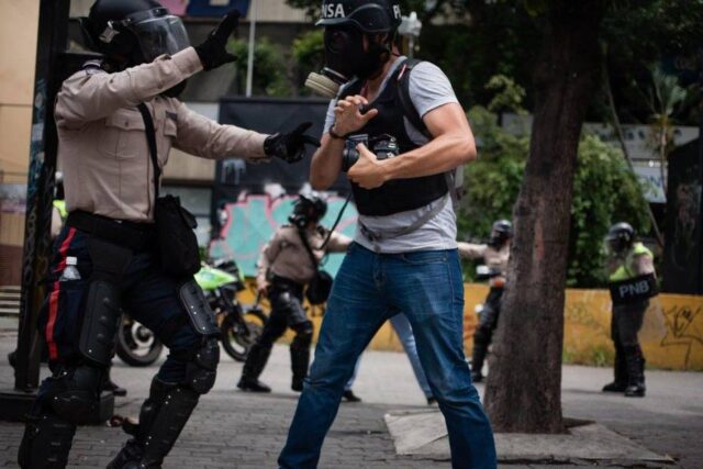 Sin Mordaza registró más de 900 violaciones a la libertad de expresión