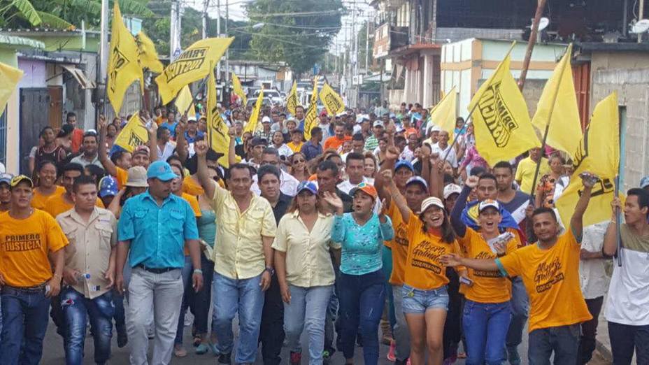 alberto-galindez-recorrio-comunidades-cojedes_206885.jpg