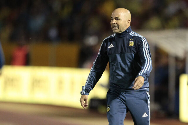 Higuaín quedó fuera de la convocatoria de Sampaoli