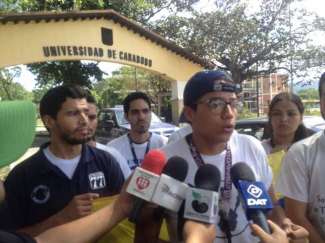 UC celebró Día del Estudiante Universitario con protesta pacífica