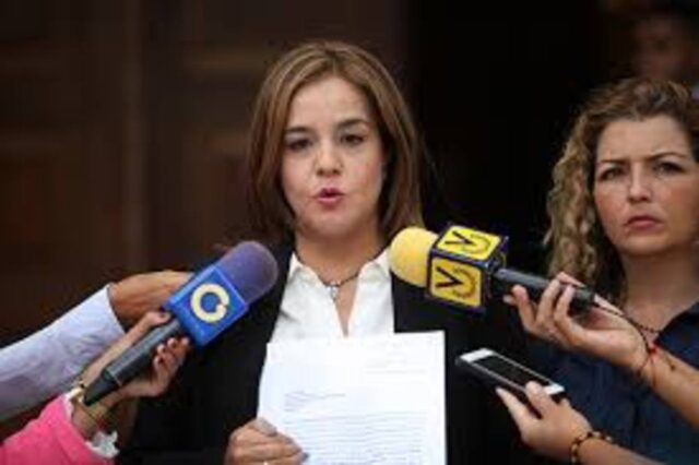 Karin Salanova: "No es momento de descansar sino de trabajar"