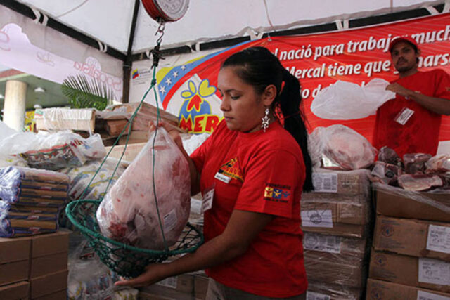 Protestaron en los Valles del Tuy por venta de pernil descompuesto