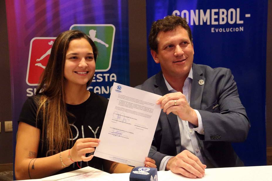 deyna-castellanos-anhela-llevar-calidad-futbol-europeo_216131.jpg