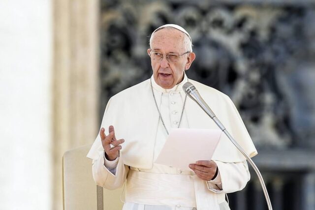 El papa pidió la paz ante conflictos mundiales y la liberación de rehenes