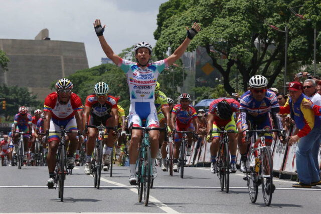 Colombia amenaza con terminar la sequía en la Vuelta