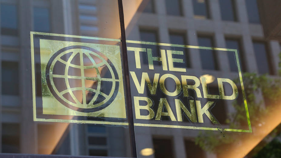 economista-jefe-del-banco-mundial-renuncia-por-escandalo-con-chile_220218.jpg