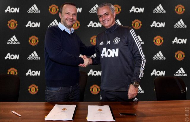 Mourinho amplió su vínculo con el Manchester United