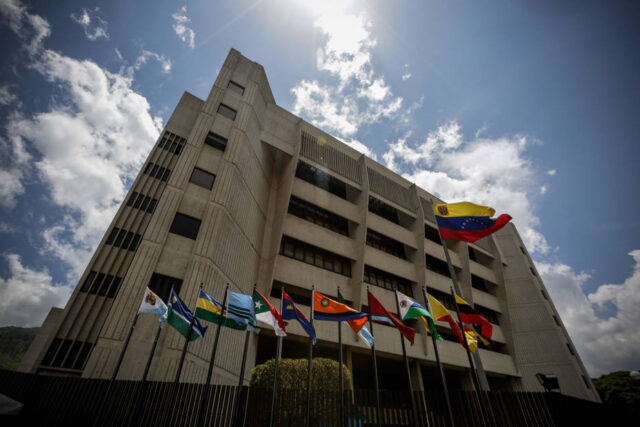 Asesores de la UCV acudirán al TSJ para conocer sentencia de la suspensión de García Arocha