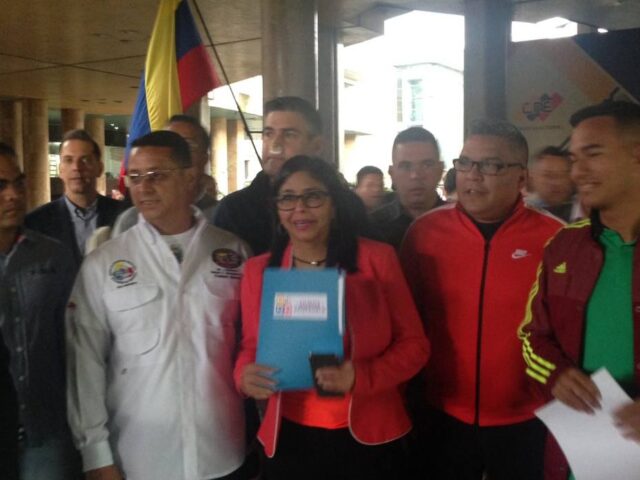 Delcy Rodríguez renunció al PSUV y se unió a Somos Venezuela