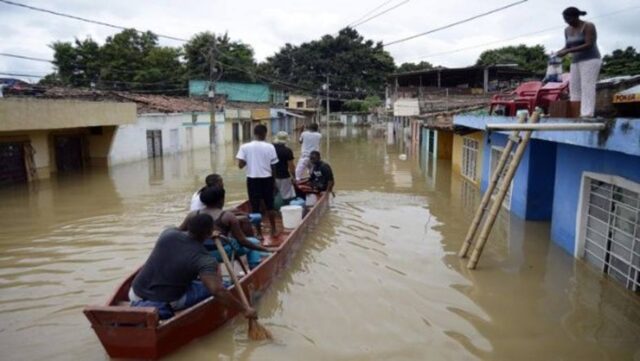 Fuertes lluvias en Colombia dejan cerca de 5.000 damnificados