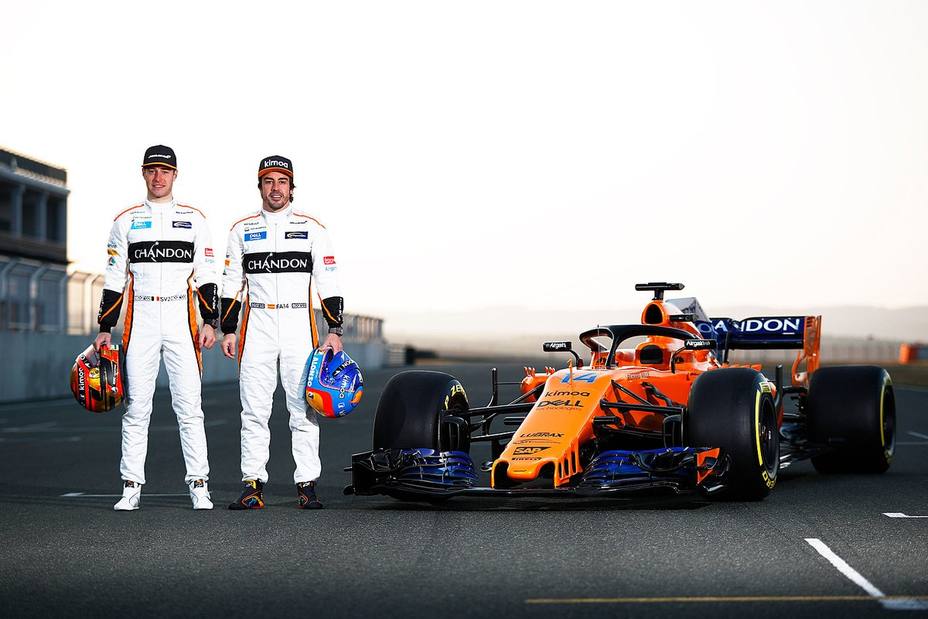 mclaren-presento-mcl33_224405.jpg
