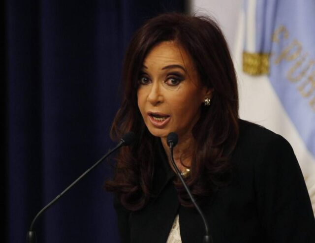 Cristina Fernández enfrentará primer juicio por casos de corrupción