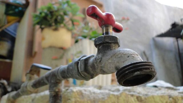 Denuncian falta de agua en Bolívar desde hace 24 horas