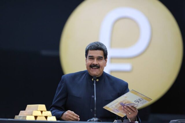 Las dudas marcan inicio de la venta pública del petro