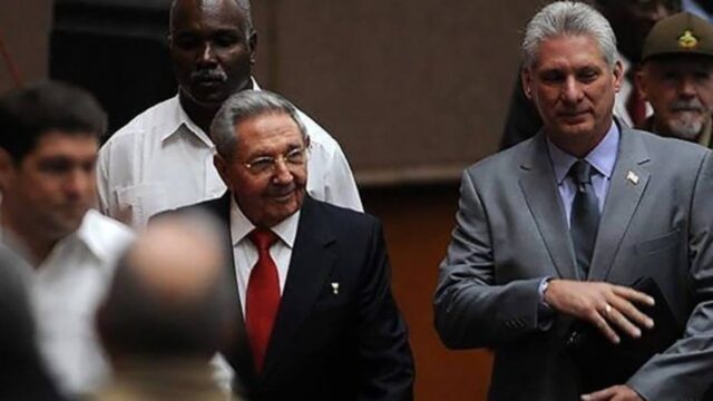 Raúl Castro se reunió con Díaz-Canel para analizar las protestas en Cuba