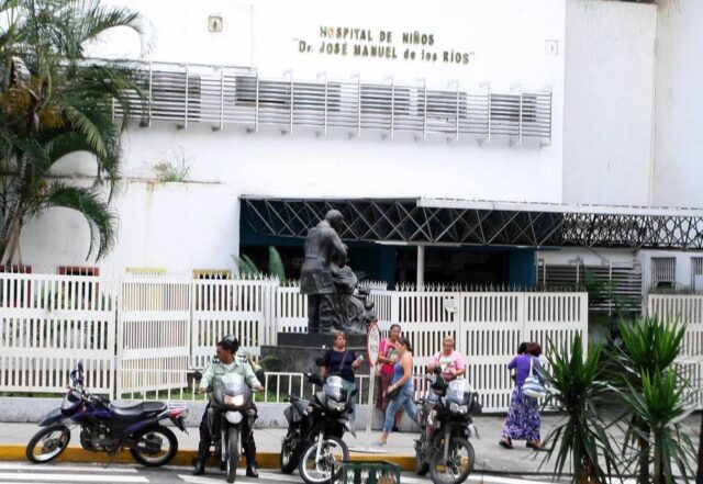 Sin ayuda 50 madres del J. M. de los Ríos para permanecer en Caracas