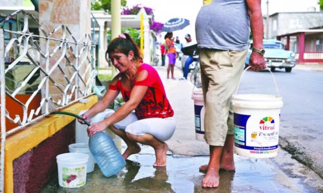En Valencia persisten los problemas con el suministro de agua