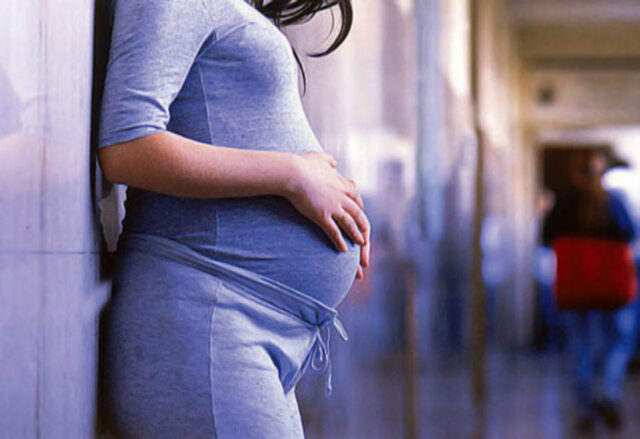 Asamblea estatal de Virginia eliminó medidas que restringían el aborto