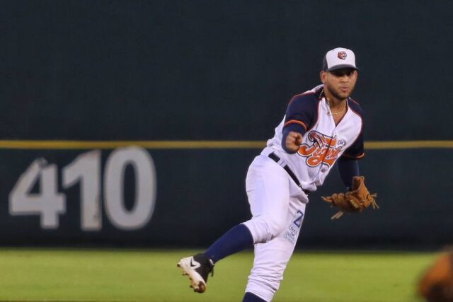 Yanquis, Reales y Marlins evalúan las condiciones de Henderson Álvarez