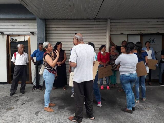 Pacientes de Cojedes denuncian corte de agua en unidad de diálisis