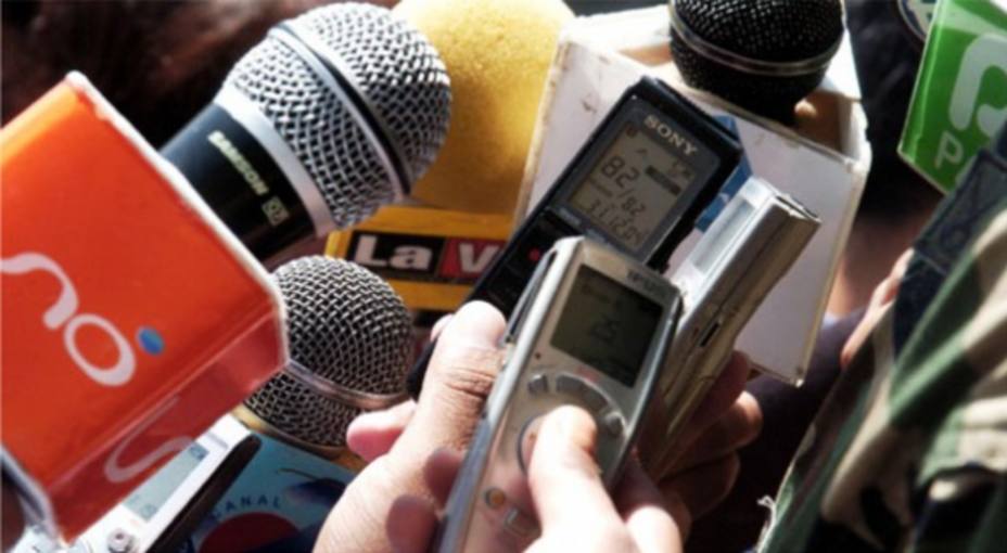 periodistas-rebuscan-ante-crisis-por-amor-oficio_241670.jpg
