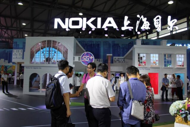 China pidió a EE UU que no especule ni bloquee a sus empresas
