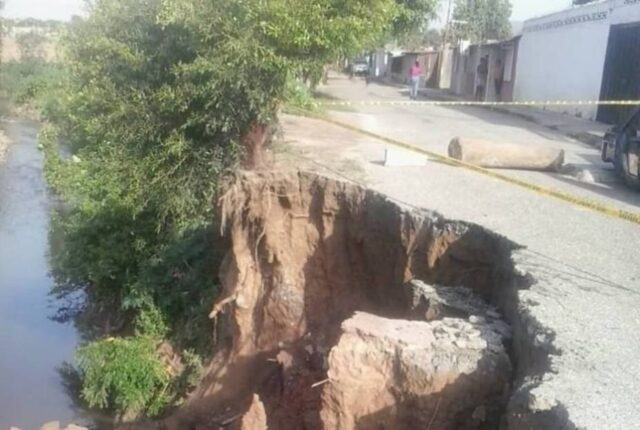 20 familias están en riesgo por derrumbe en quebrada de Lara