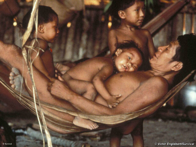 Yanomamis denuncian muerte de nueve niños con síntomas de covid-19 en Brasil