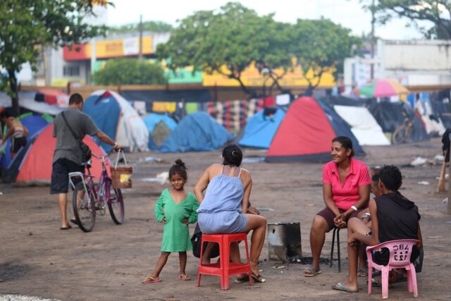EE UU donará antirretrovirales a refugiados venezolanos en Colombia