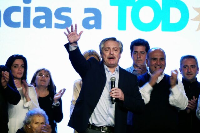 Alberto Fernández: "Los argentinos empezamos a construir otra historia"