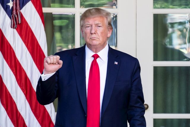 Donald Trump amenazó a China con endurecimiento de la guerra comercial