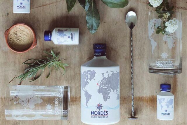 El aroma de Nordés se enriquece con aguardiente de vino albariño