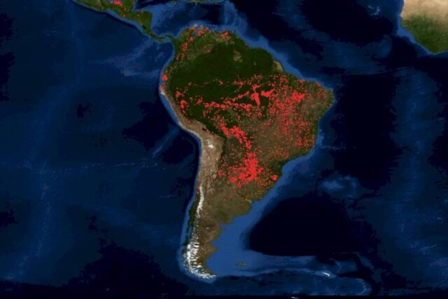 Bolsonaro culpa a las ONG de provocar incendios en la Amazonía