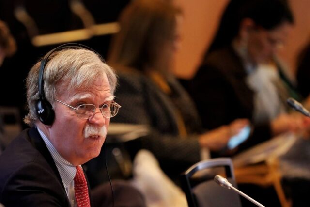 Bolton desde Perú: EE UU impondrá sanciones a cualquiera que apoye a Maduro