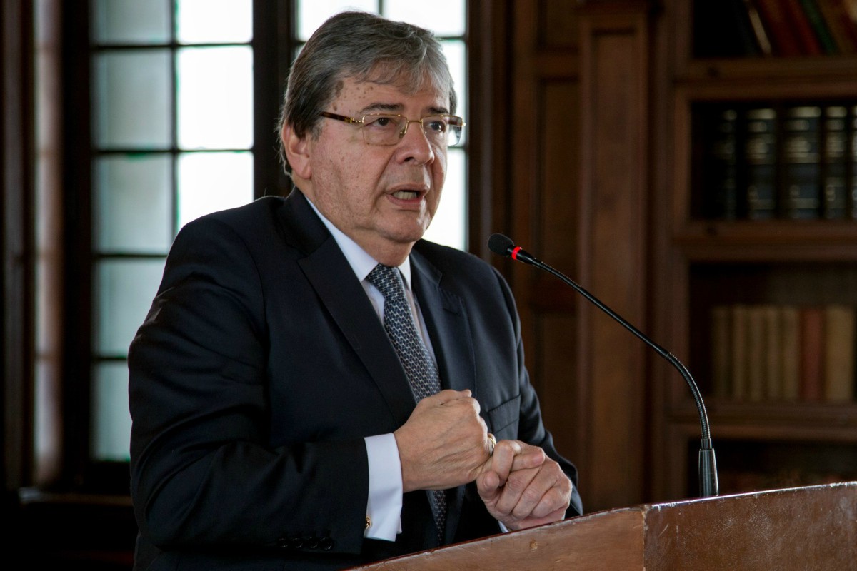 Carlos Holmes Trujillo