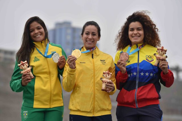 Stefany Hernández se colgó la medalla de bronce en BMX
