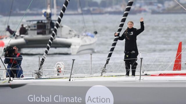 Activista climática llegó en barco con cero emisión de carbono para cumbre de la ONU