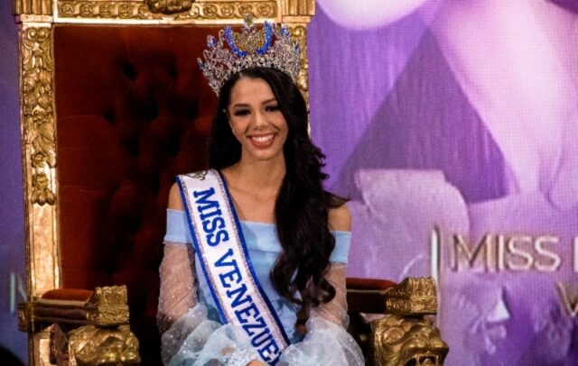 Thalía Olvino: Venezuela nos pide que nos quedemos